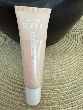 Revlon Glimmer Lip Treat Balm + Mask in scent free nude